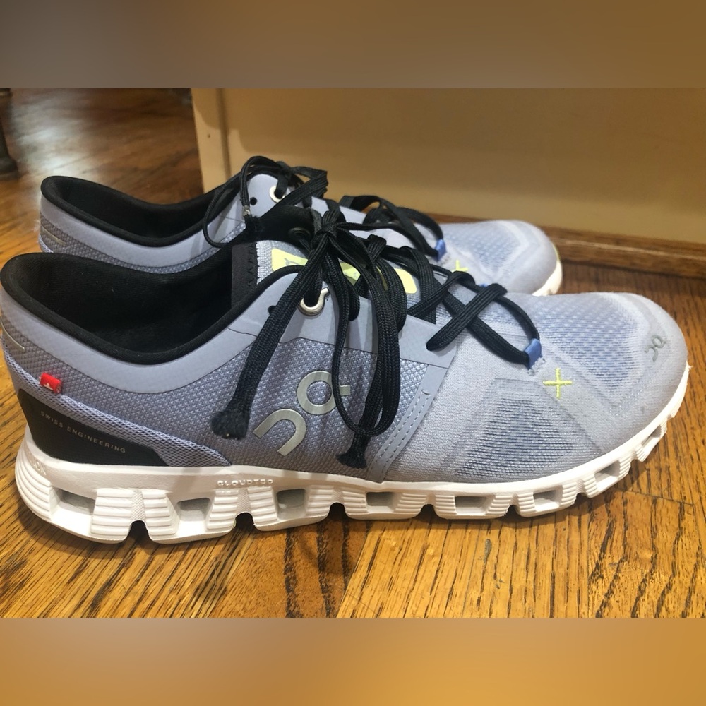 On Running Women’s Lavender Sneakers Sz 8.5